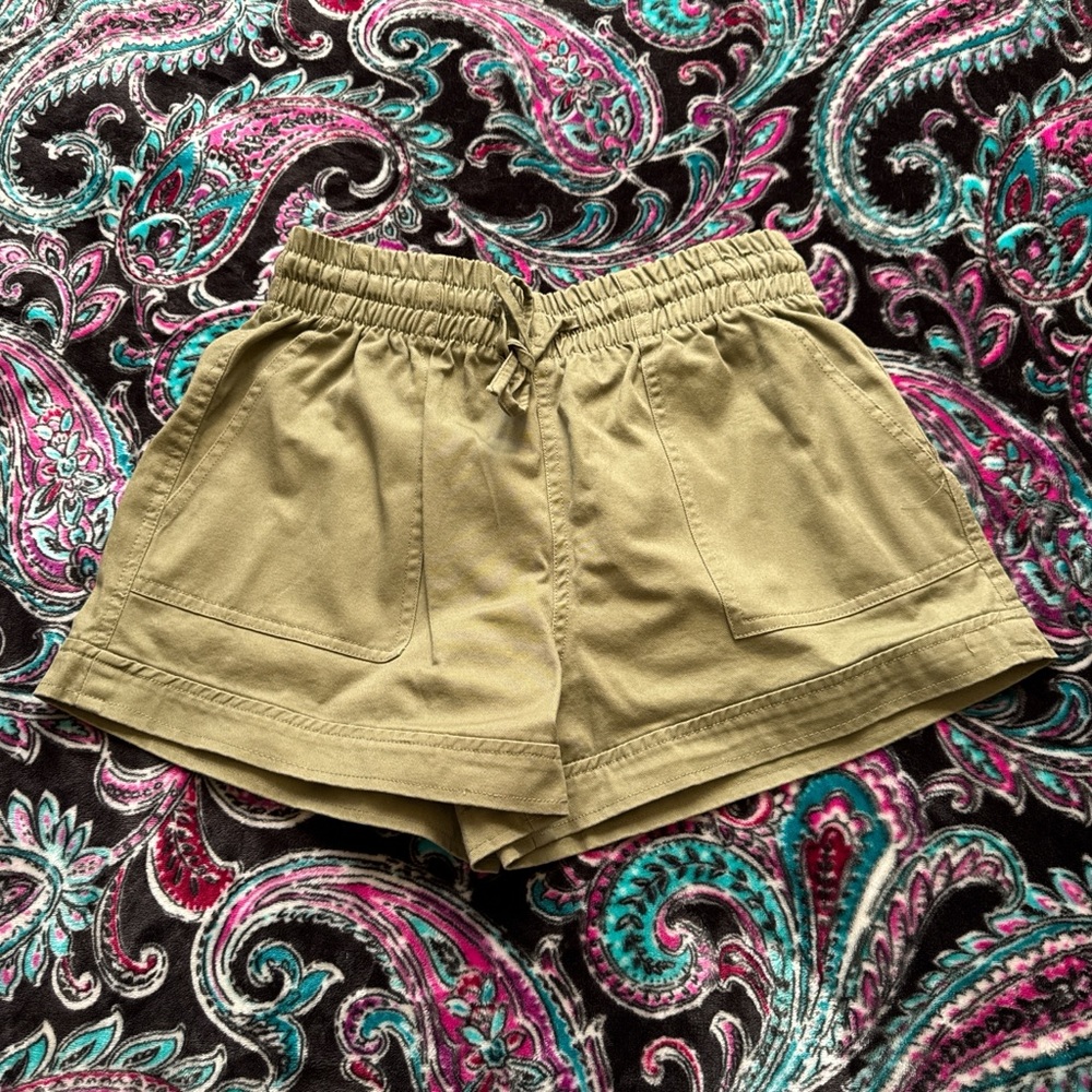 Forever 21 Olive Cargo Shorts